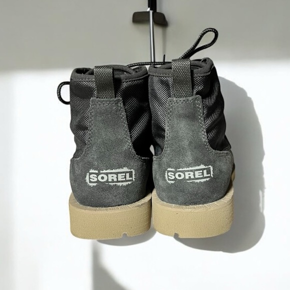 ?NEW w.tags SOREL Caribou Gray OTM Waterproof Boots Men\'s Size 8